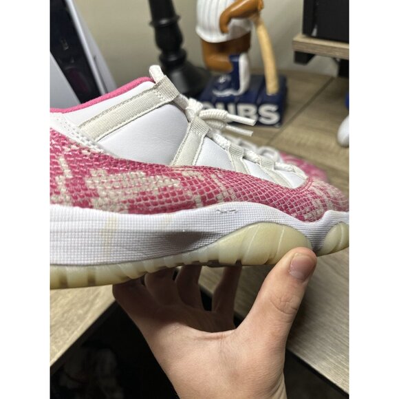 Nike Air Jordan Retro 11 Low Pink Snakeskin AH7860-106 Size 8.5 Women's/ 7 Mens - Picture 4 of 7